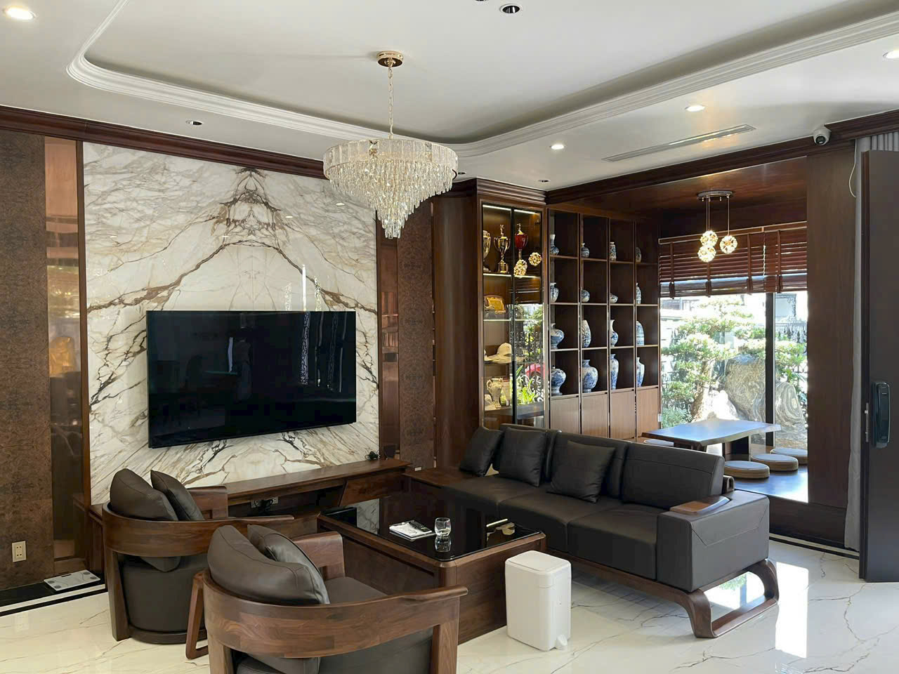 Thi Công Vinhome Mariana Cầu Rào óc chó